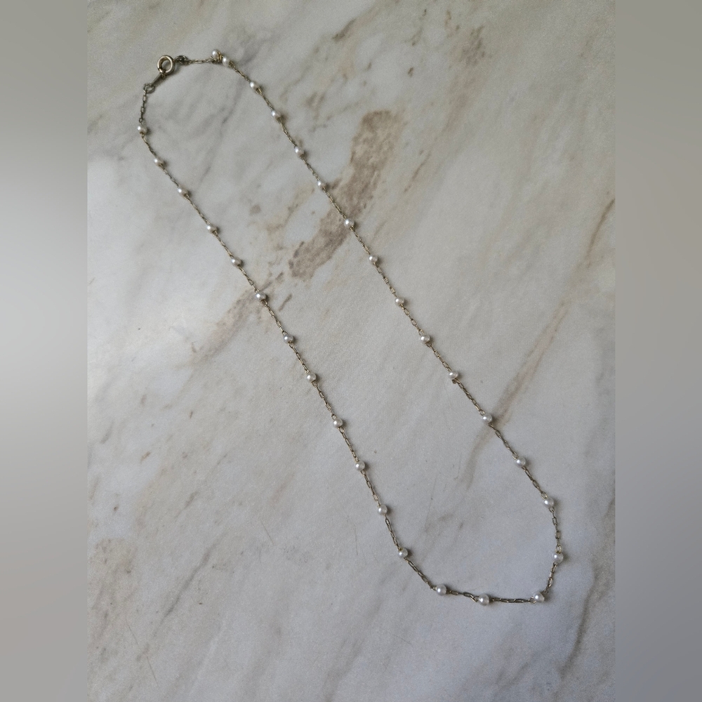 Elegant Gold Pearl Necklace